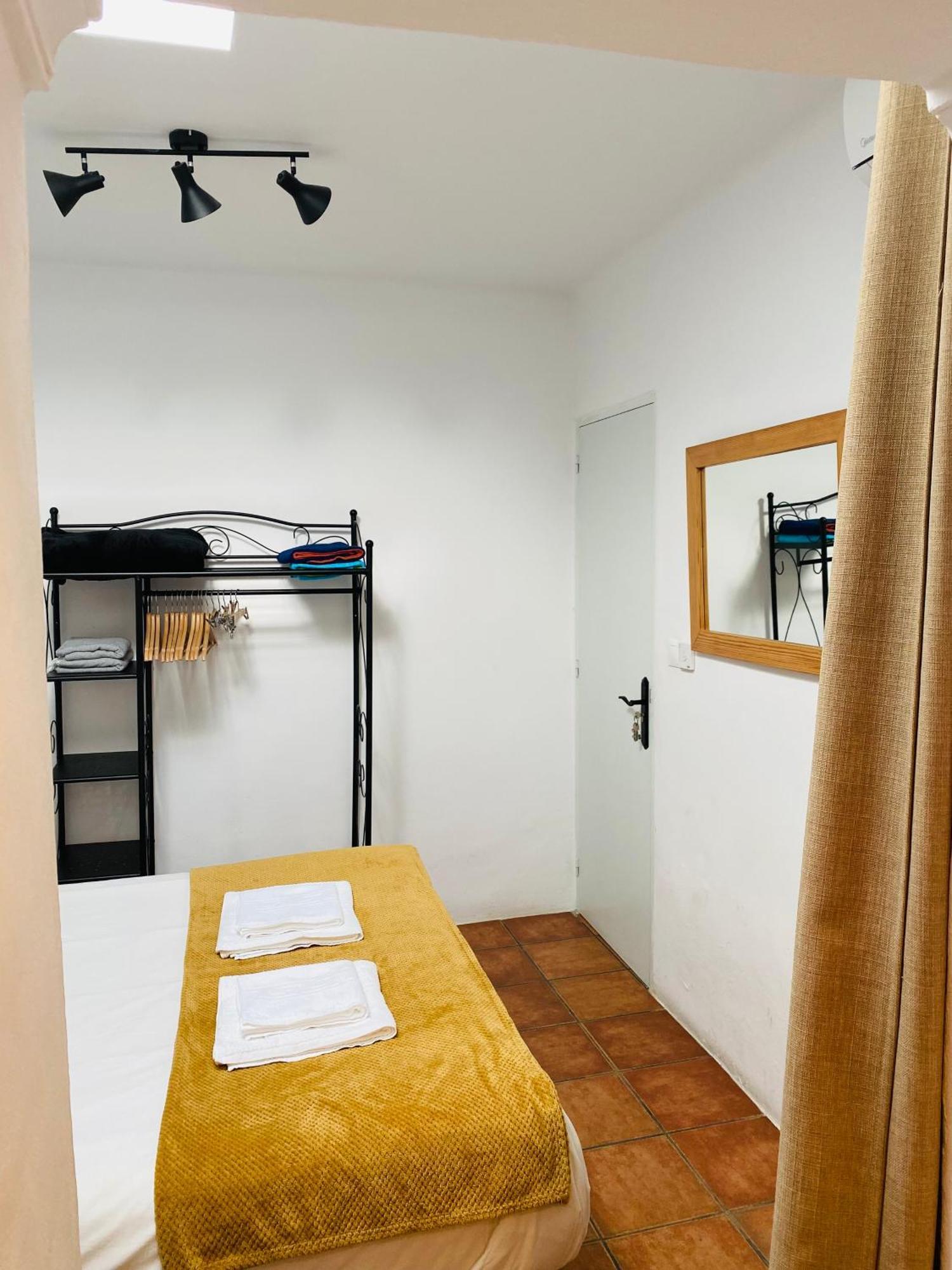 Room With Bathroom In Private House Casa Mar Torrox Exterior photo